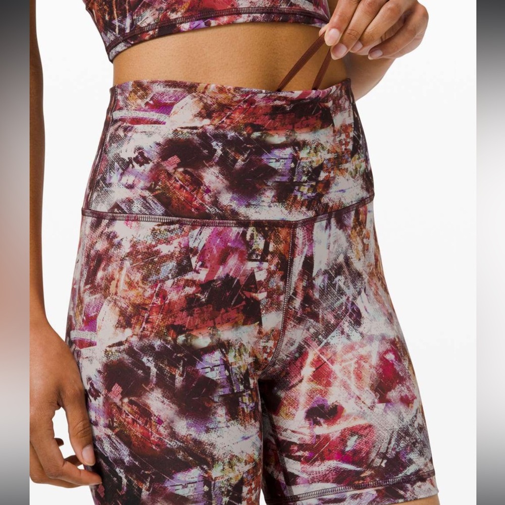 Lululemon Wunder Train High Rise 6” Short